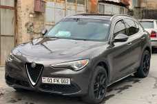 Alfa Romeo Stelvio, Бензин, 2017