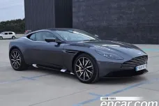 Aston Martin DB11, 2023