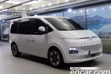 Hyundai Staria, 2022