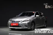 Lexus CT200h, 2018