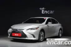 Lexus ES300h 7th generation, 2018