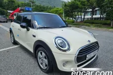 Mini Cooper D, 2019