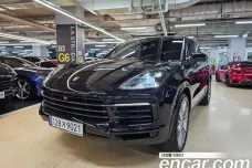 Porsche Cayenne (PO536), 2020