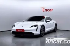 Porsche Taycan, 2021