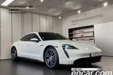 Porsche Taycan, 2021