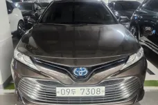 Toyota Camry (XV70), 2019