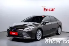 Toyota Camry (XV70), 2019