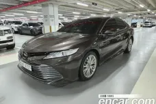 Toyota Camry (XV70), 2019