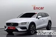 Volvo V60 Cross-country 2nd Generation, 2021