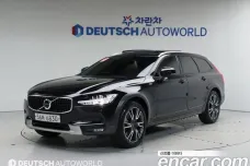 Volvo V90 Cross-Country, 2018