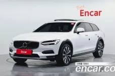 Volvo V90 Cross-Country, 2020