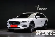 Volvo V90 Cross-Country, 2021