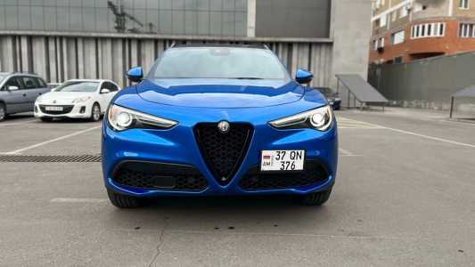 Alfa Romeo Stelvio, Бензин, 2018