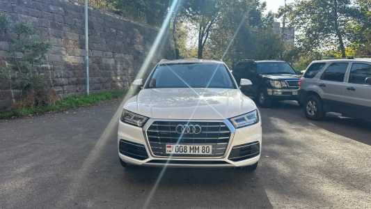 Audi Q5, Бензин, 2017