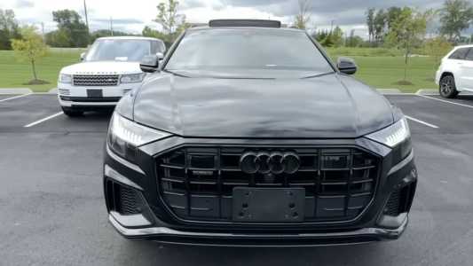 Audi Q8, Бензин, 2021