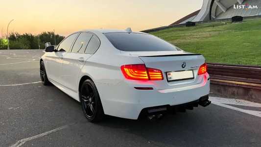 BMW 5 Series, Бензин, 2012