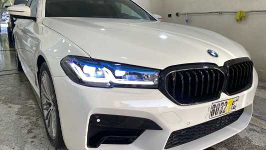 BMW 5 Series, Бензин, 2018