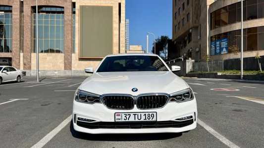 BMW 5 Series, Бензин, 2018