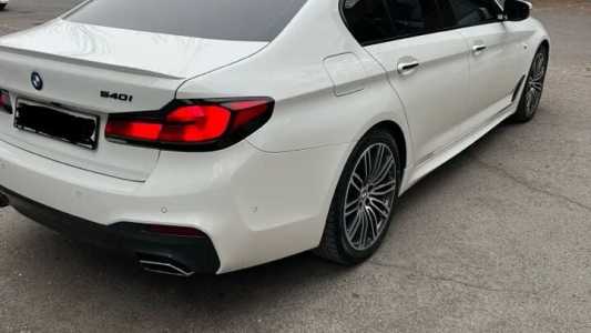 BMW 5 Series, Бензин, 2018