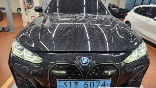 BMW i4, 2022