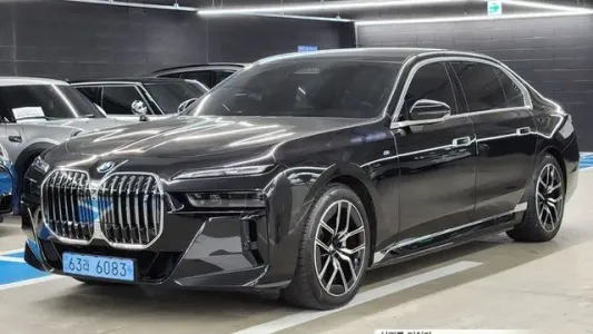 BMW i7 (G70), 2023