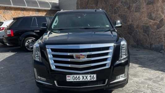 Cadillac Escalade, Бензин, 2017