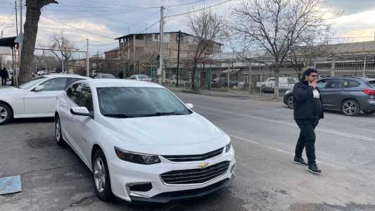 Chevrolet Malibu, Бензин, 2016