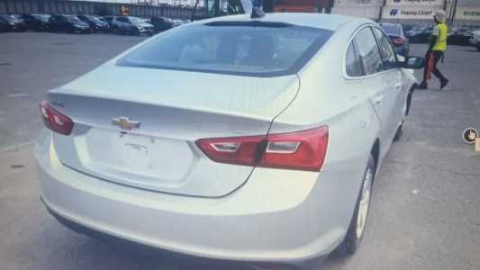 Chevrolet Malibu, Бензин, 2017