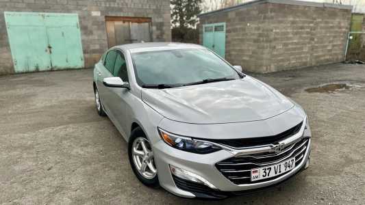 Chevrolet Malibu, Бензин, 2017