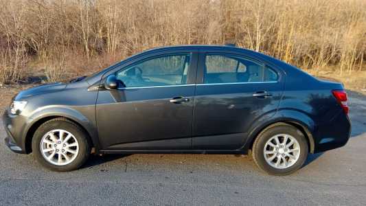 Chevrolet Sonic, Бензин, 2018