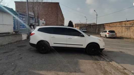 Chevrolet Traverse, Бензин, 2010