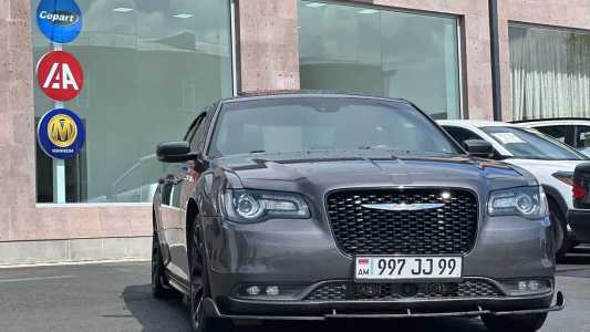 Chrysler 300C, Бензин, 2017