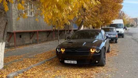 Dodge Challenger, Бензин, 2014