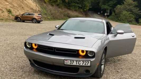 Dodge Challenger, Бензин, 2018