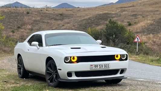 Dodge Challenger, Бензин, 2019