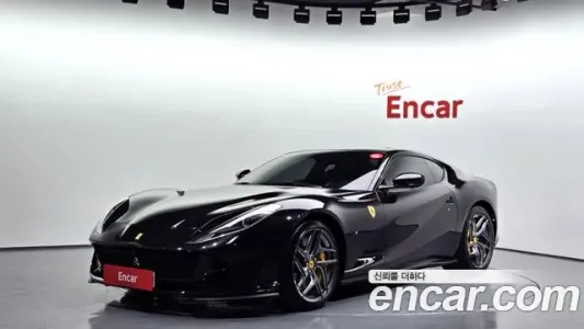 Ferrari 812 Superfast, 2020