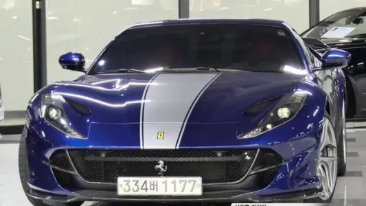 Ferrari 812 Superfast, 2020