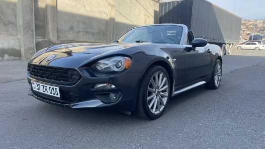 Fiat 124 Spider, Бензин, 2018