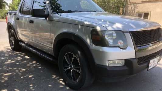 Ford Explorer, Бензин, 2010