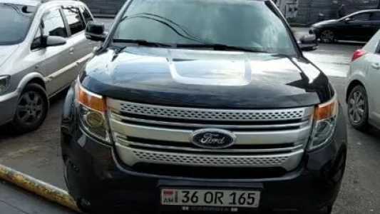 Ford Explorer, Бензин, 2015