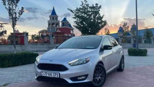 Ford Focus, Бензин, 2015