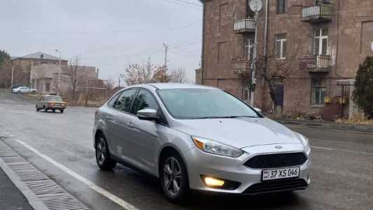 Ford Focus, Бензин, 2017