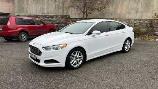 Ford Fusion (North America), Бензин, 2015