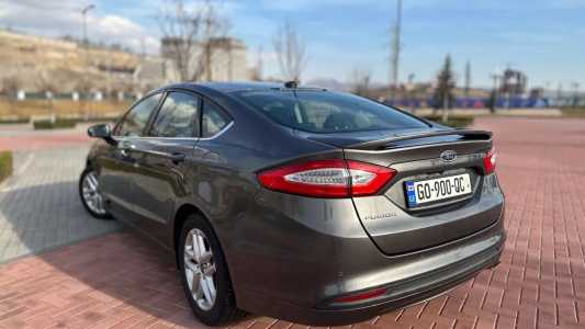 Ford Fusion (North America), Бензин, 2016