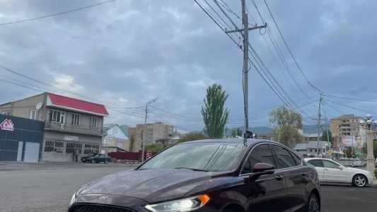 Ford Fusion (North America), Бензин, 2017