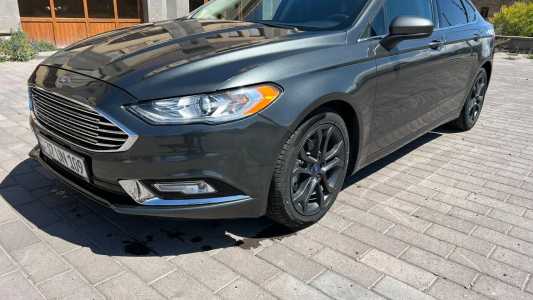 Ford Fusion (North America), Бензин, 2017