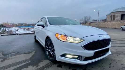 Ford Fusion (North America), Бензин, 2017