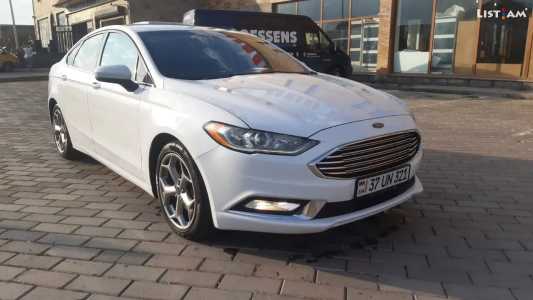 Ford Fusion (North America), Бензин, 2017