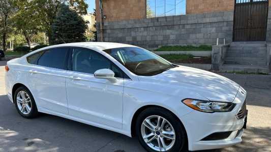 Ford Fusion (North America), Бензин, 2018