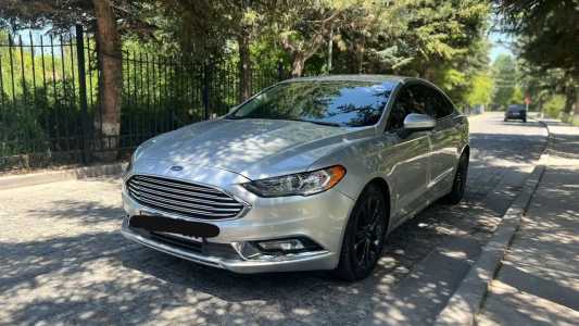 Ford Fusion (North America), Бензин, 2018